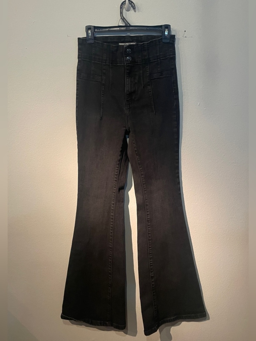 We the Free People Black Bell Bottom Jeans sz 27 31” inseam 70s Vibe High Rise - Picture 4 of 15